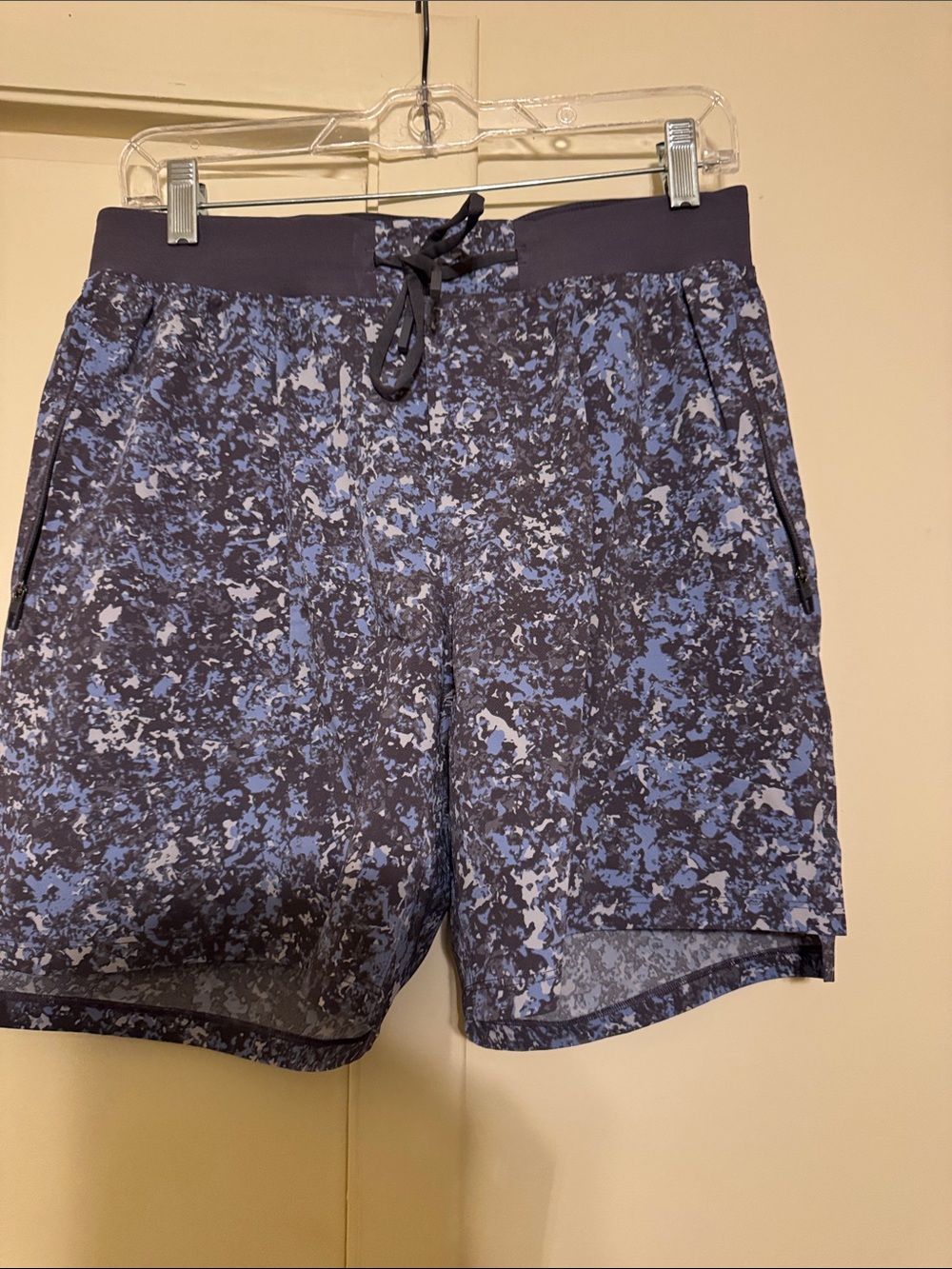 lululemon athletica Men's Gray and Light Blue Shorts